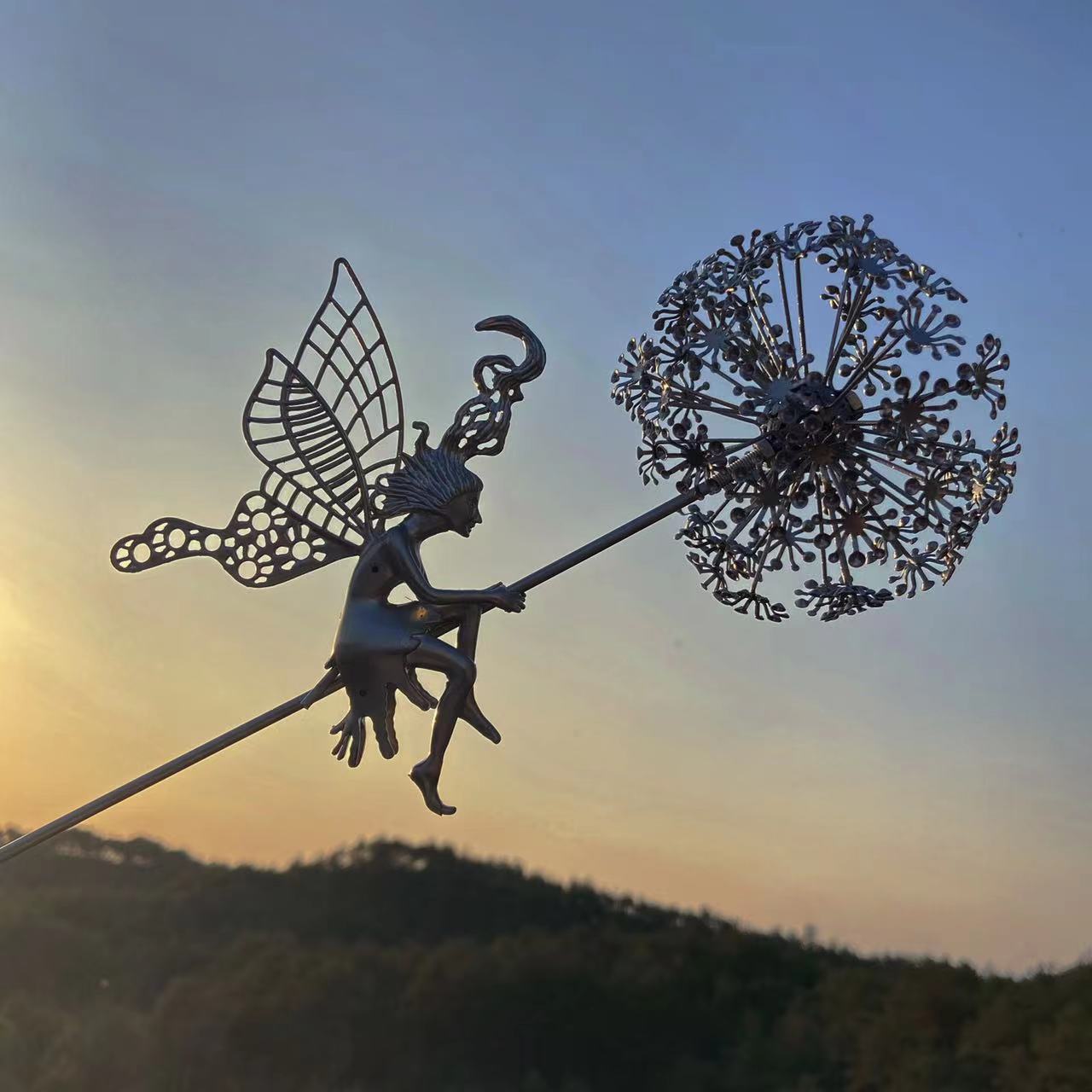 Meșteșuguri din metal Crucea de frontieră Independent Station Flourish Dancing cu FARCENT Robin alb mătase Sculptura de mătase Grădină